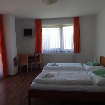 Balaca Panzio 4* Veszprém