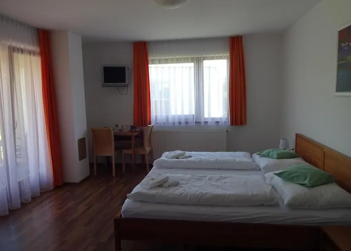 Balaca Panzio 4* Veszprém
