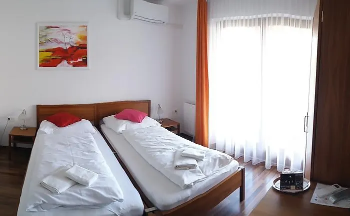 Konukevi Balaca Panzio 4*